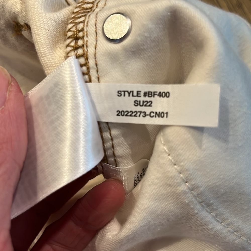 J. CREW cream / off white mid length denim shorts, size 32 - Picture 5 of 7